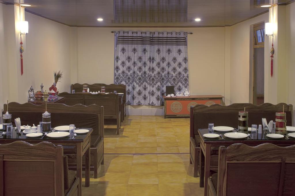 The Tateng Retreat Hotel Gangtok Restaurant